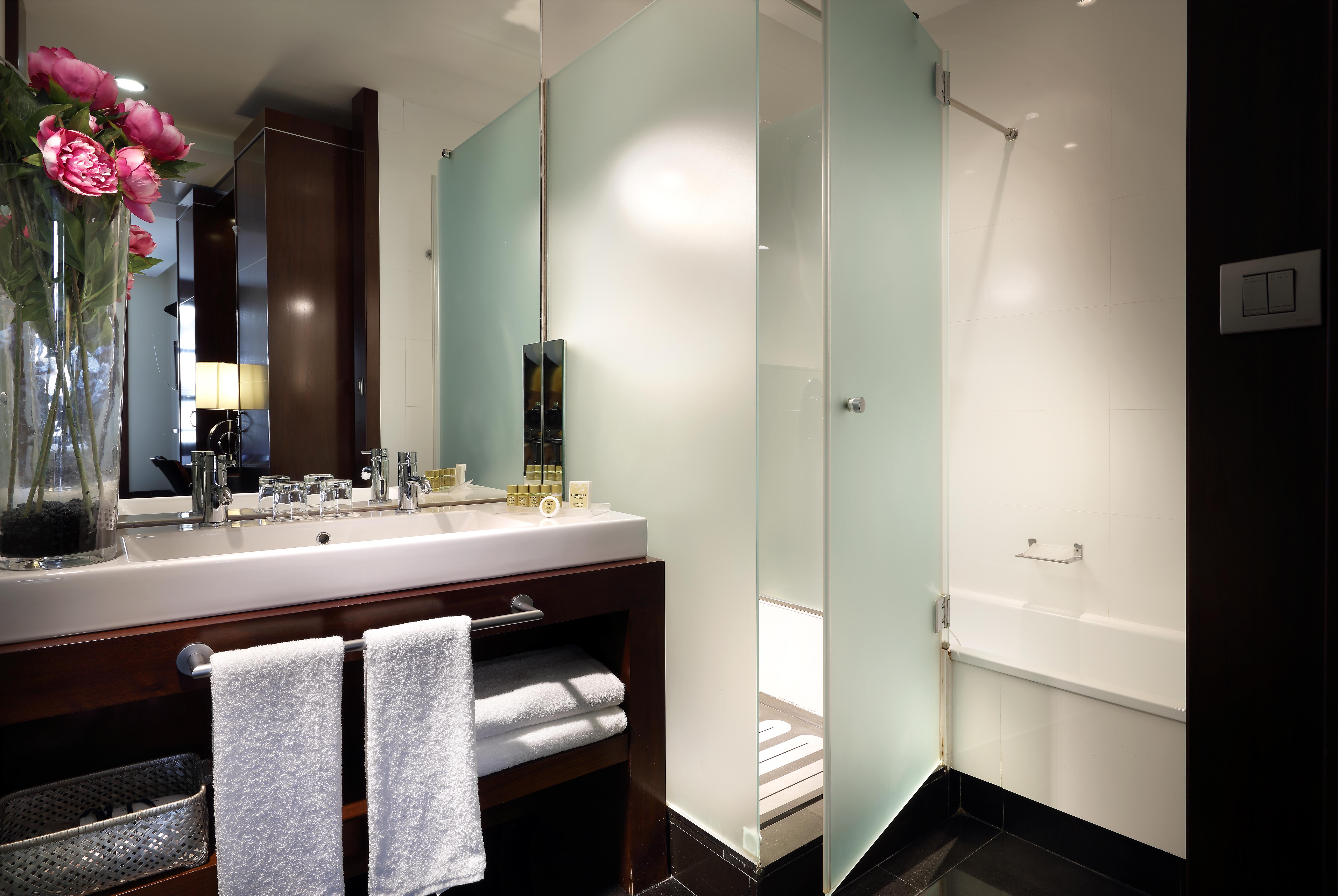 Eurostars Gran Via Hotel Гранада Екстериор снимка Bathroom