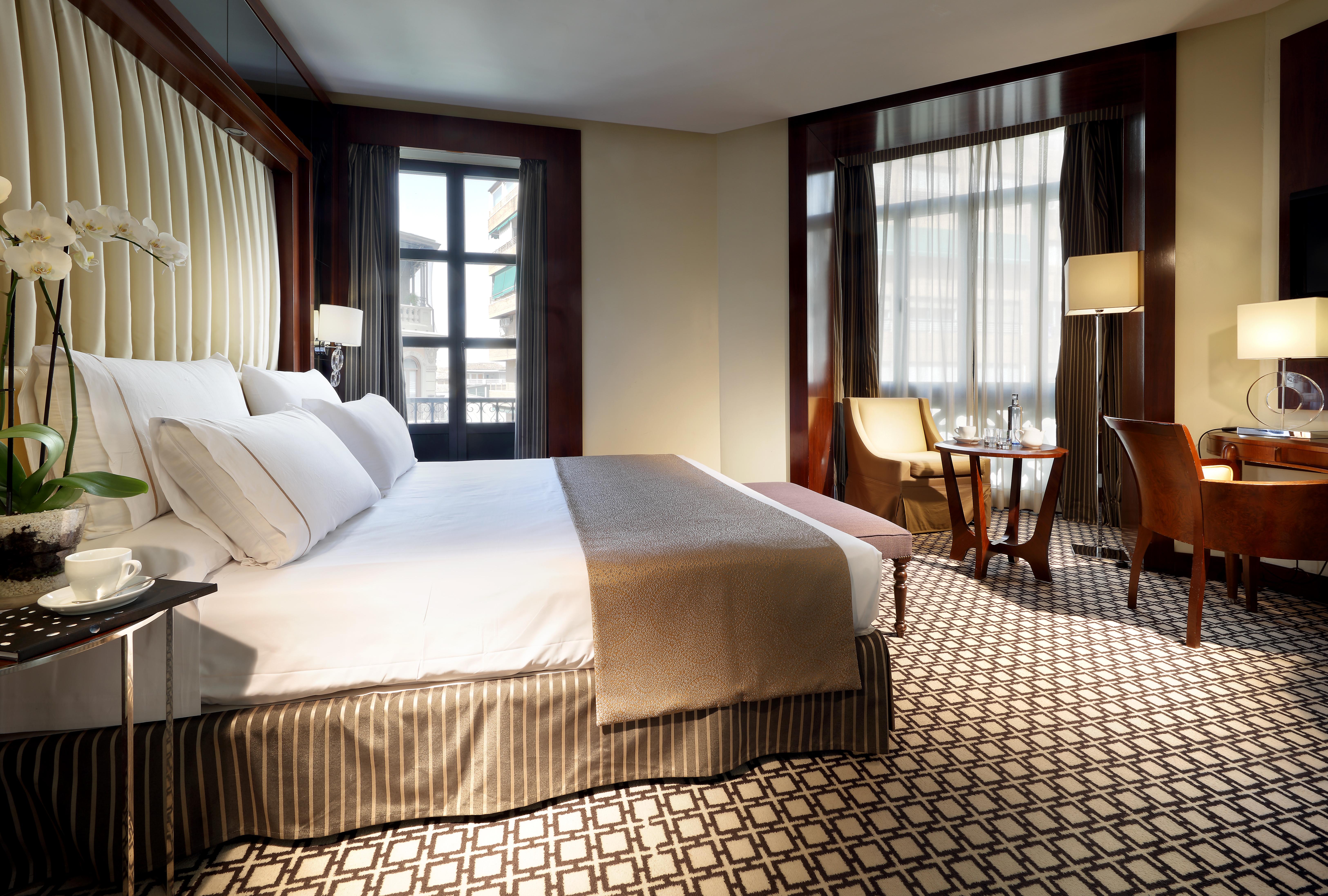 Eurostars Gran Via Hotel Гранада Екстериор снимка A room at the hotel